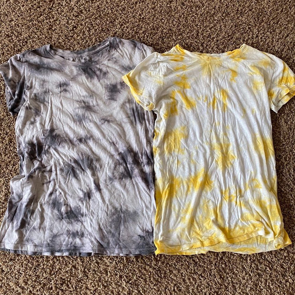 2 pcs VS PINK Crew T-shirts, tie dye XS